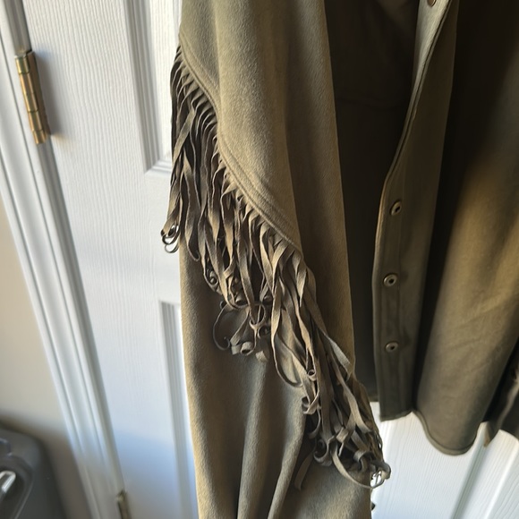 Fringe jacket - Picture 2 of 4